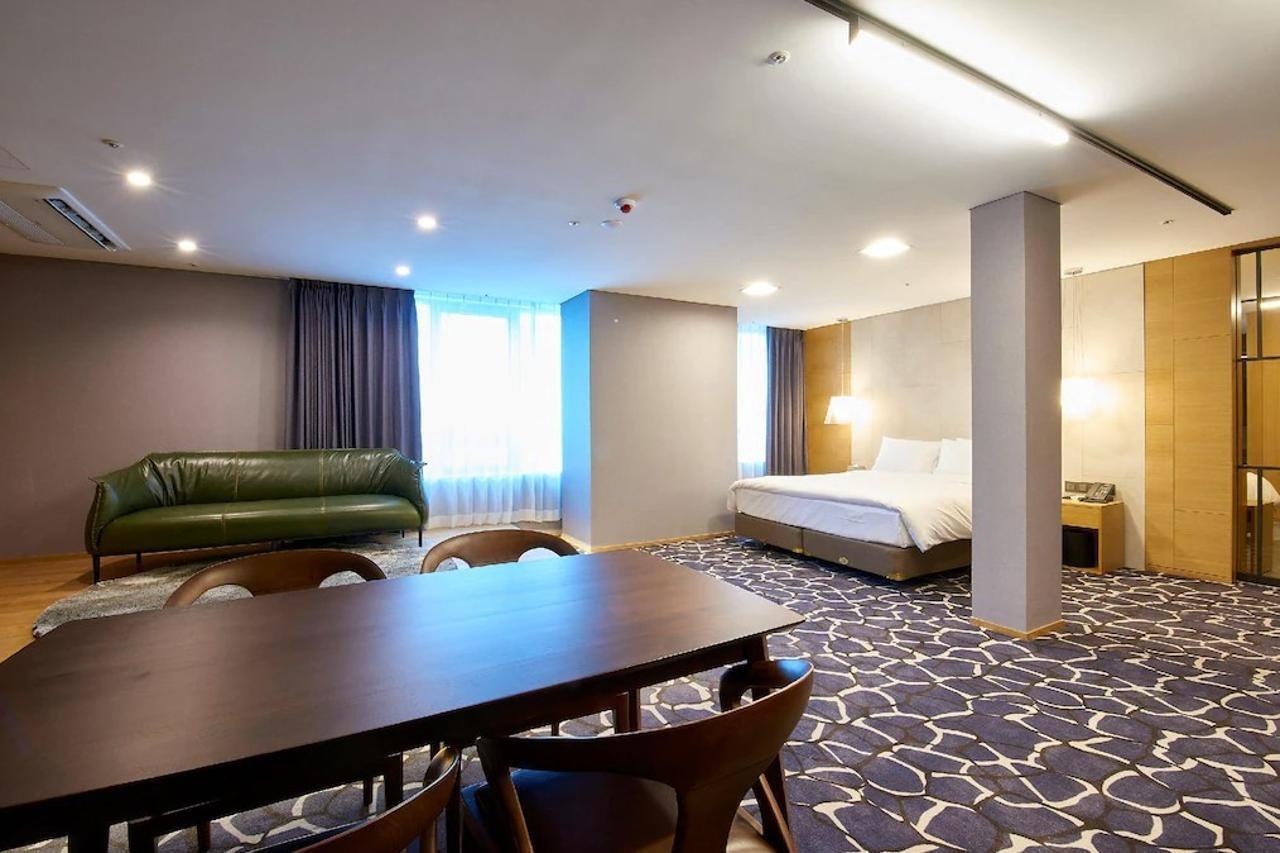 Hotel Tt Seomyeon Busan Ngoại thất bức ảnh